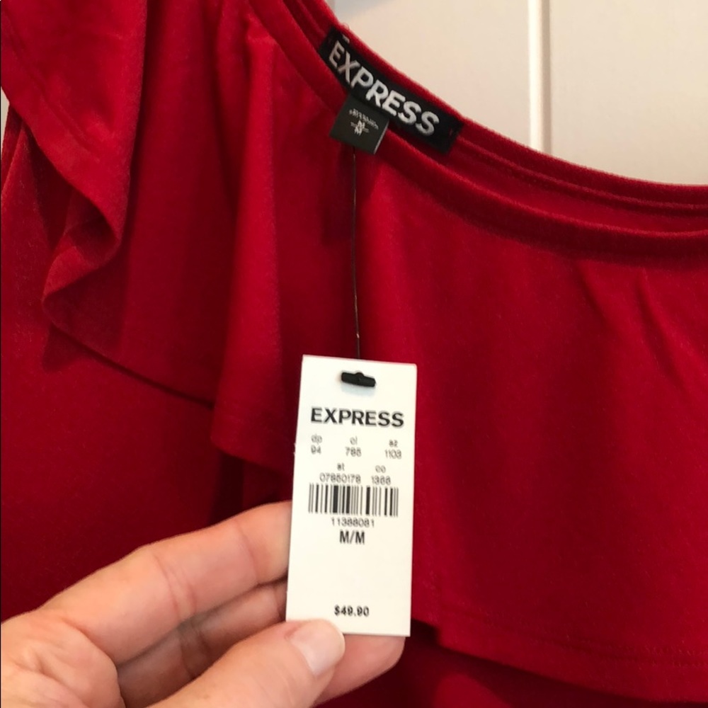 NWT Express Ruffle One Shoulder Red Romper - Picture 4 of 8